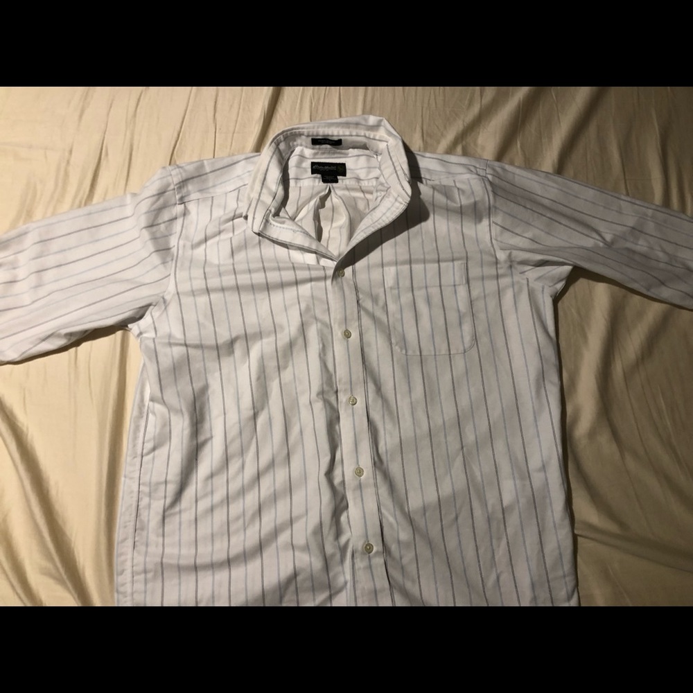 💥Eddie Bauer Button Down Shirt 💥